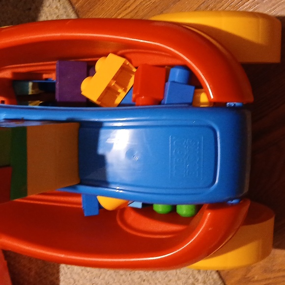 Colorful Building Blocks Wagon for Kids - Picture 3 of 4
